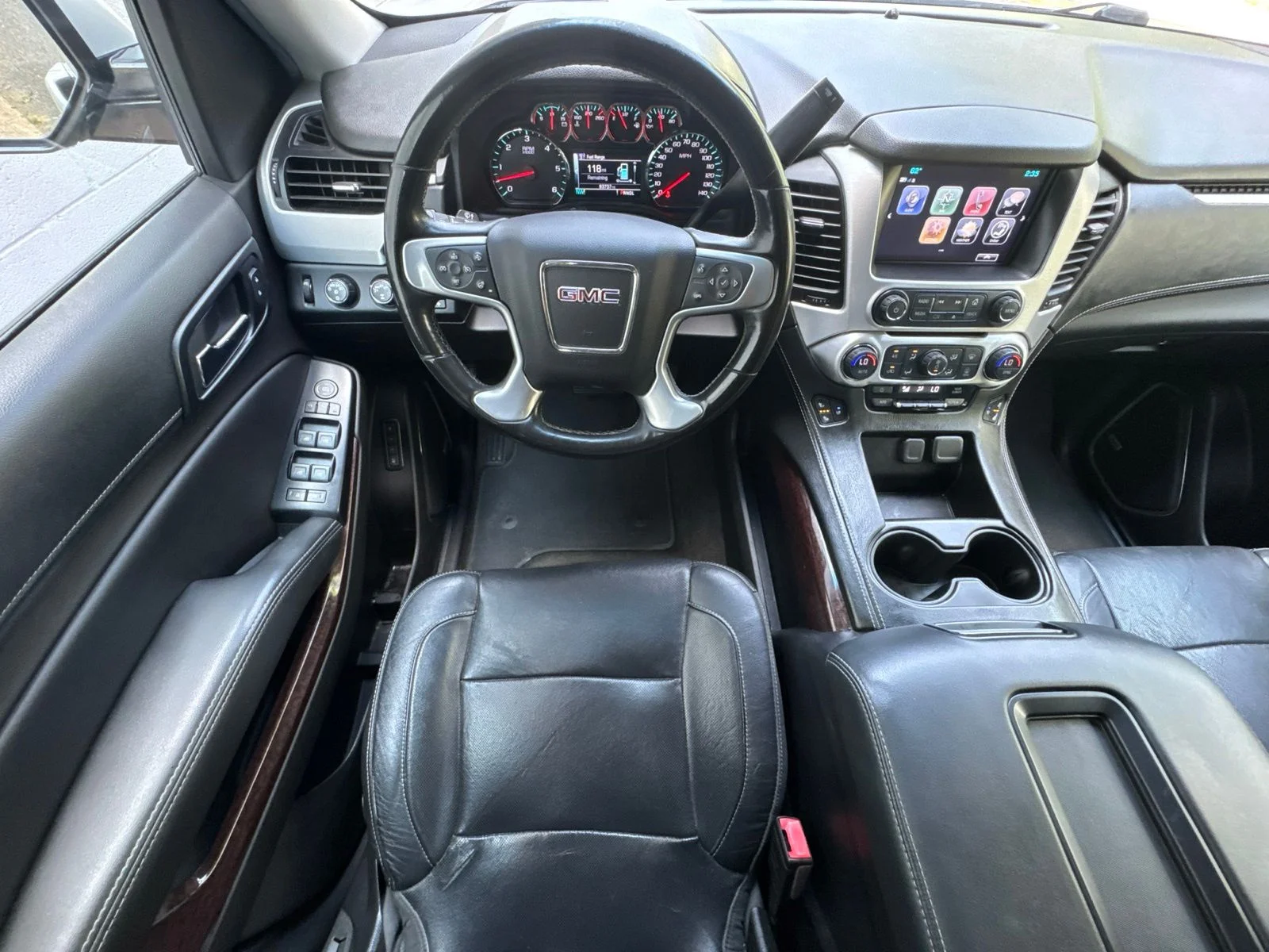Used 2018 Silver GMC SLT image 37