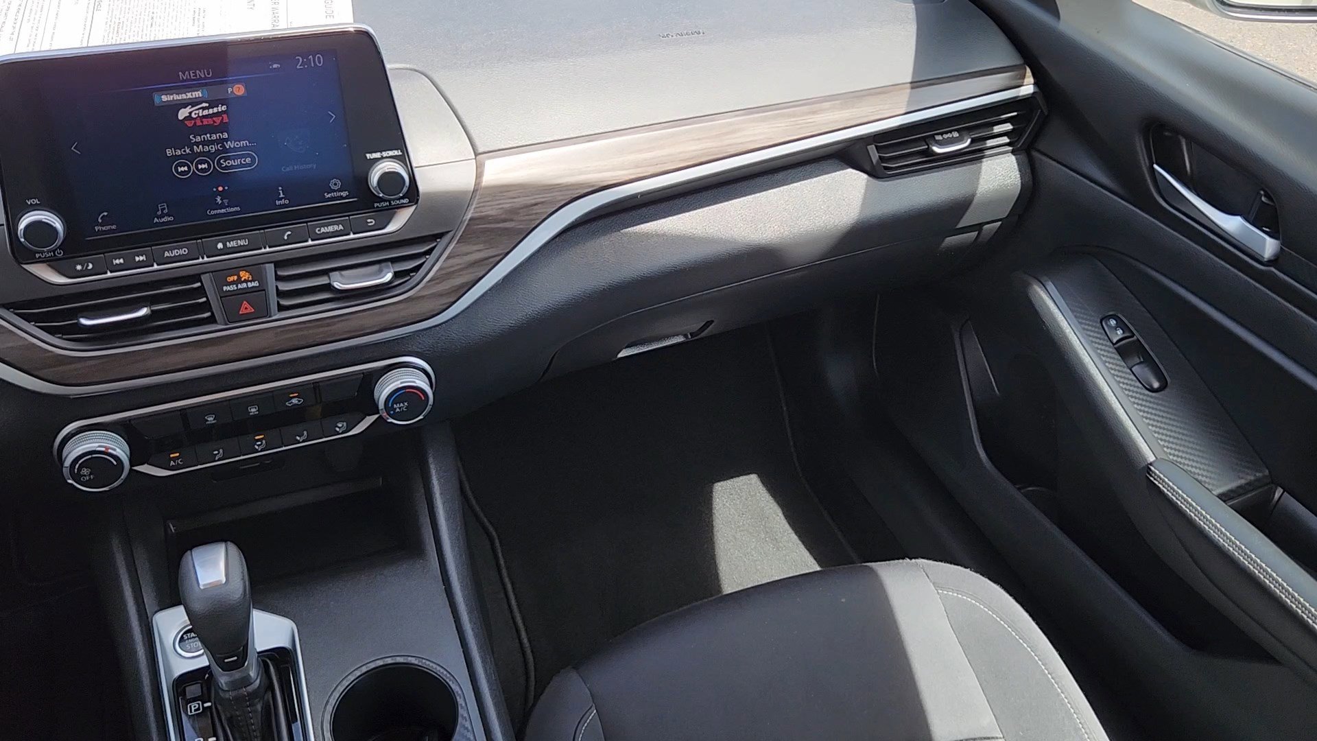 2025 Nissan Altima SV - Photo 6