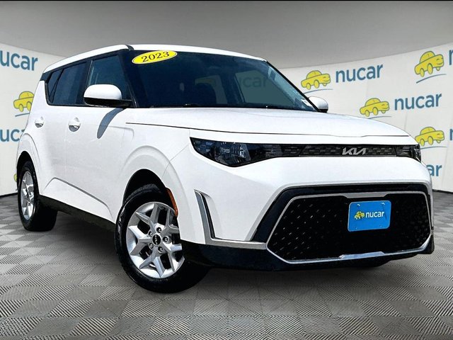 2023 Kia Soul 2023 Kia Soul LX 4D Hatchback