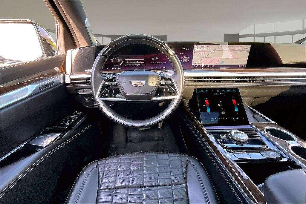 Certified Used 2025 Black Raven Cadillac Sport Platinum image 5