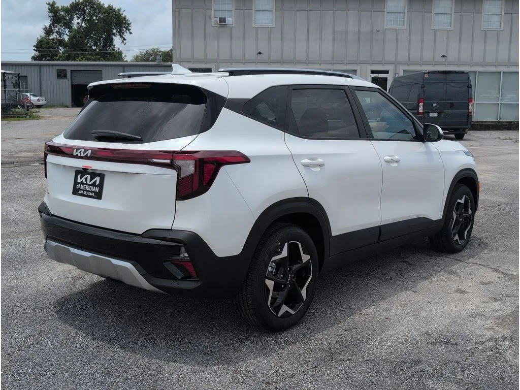 New 2026 Snow White Pearl Kia S image 5