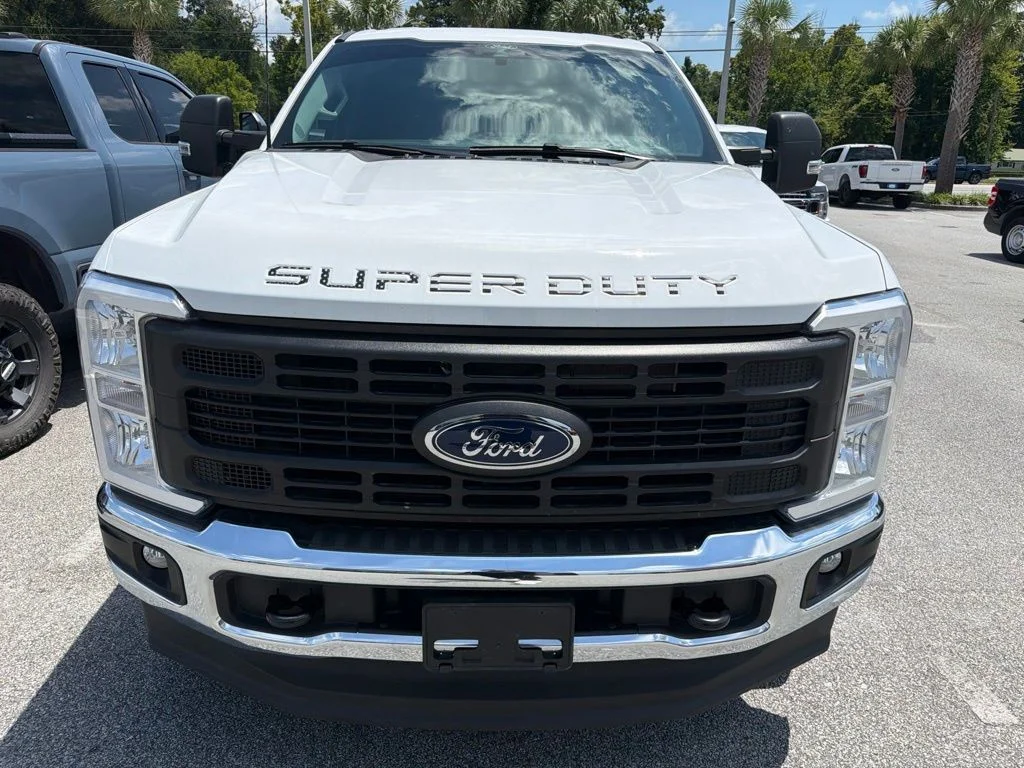 Used 2024 Oxford White Ford XL image 2
