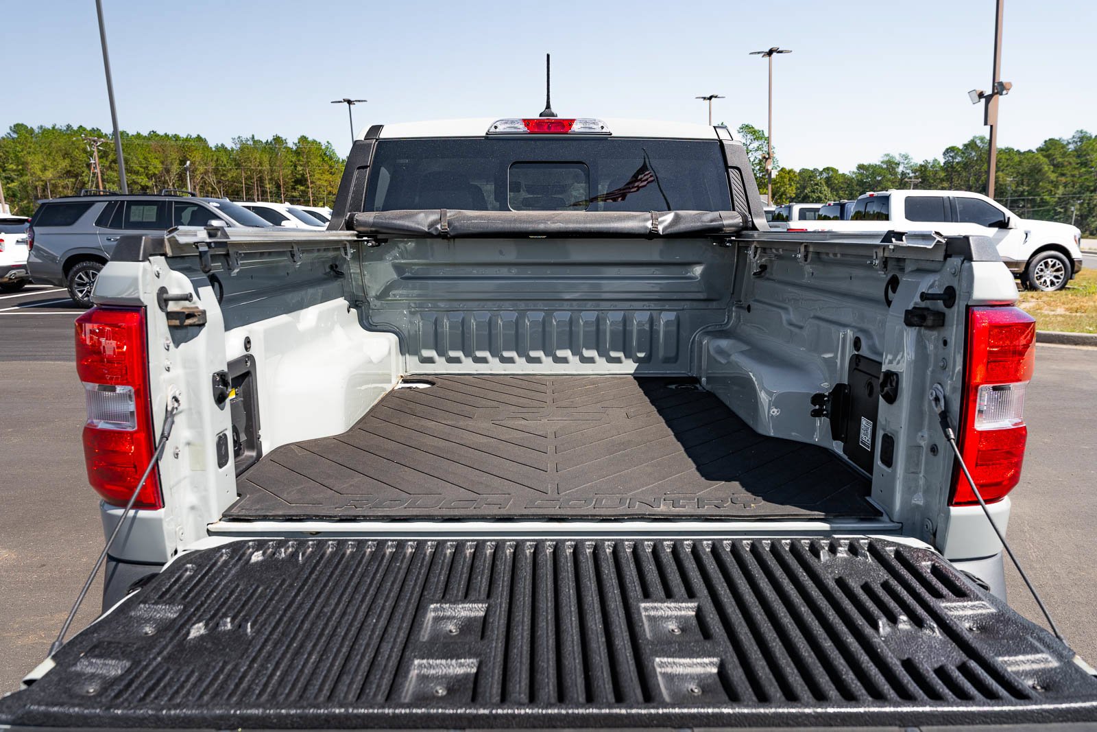 Used 2023 Green Ford XLT image 15