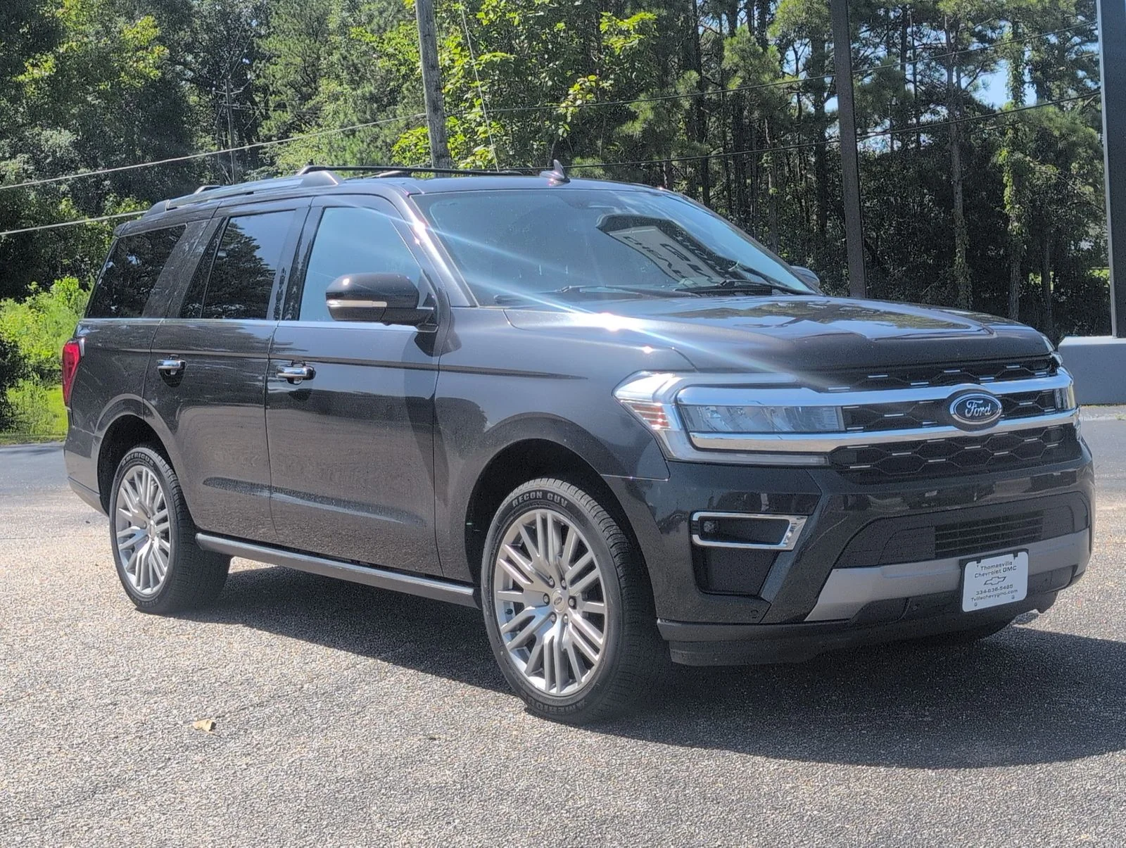 Used 2024 Gray Ford Limited image 9