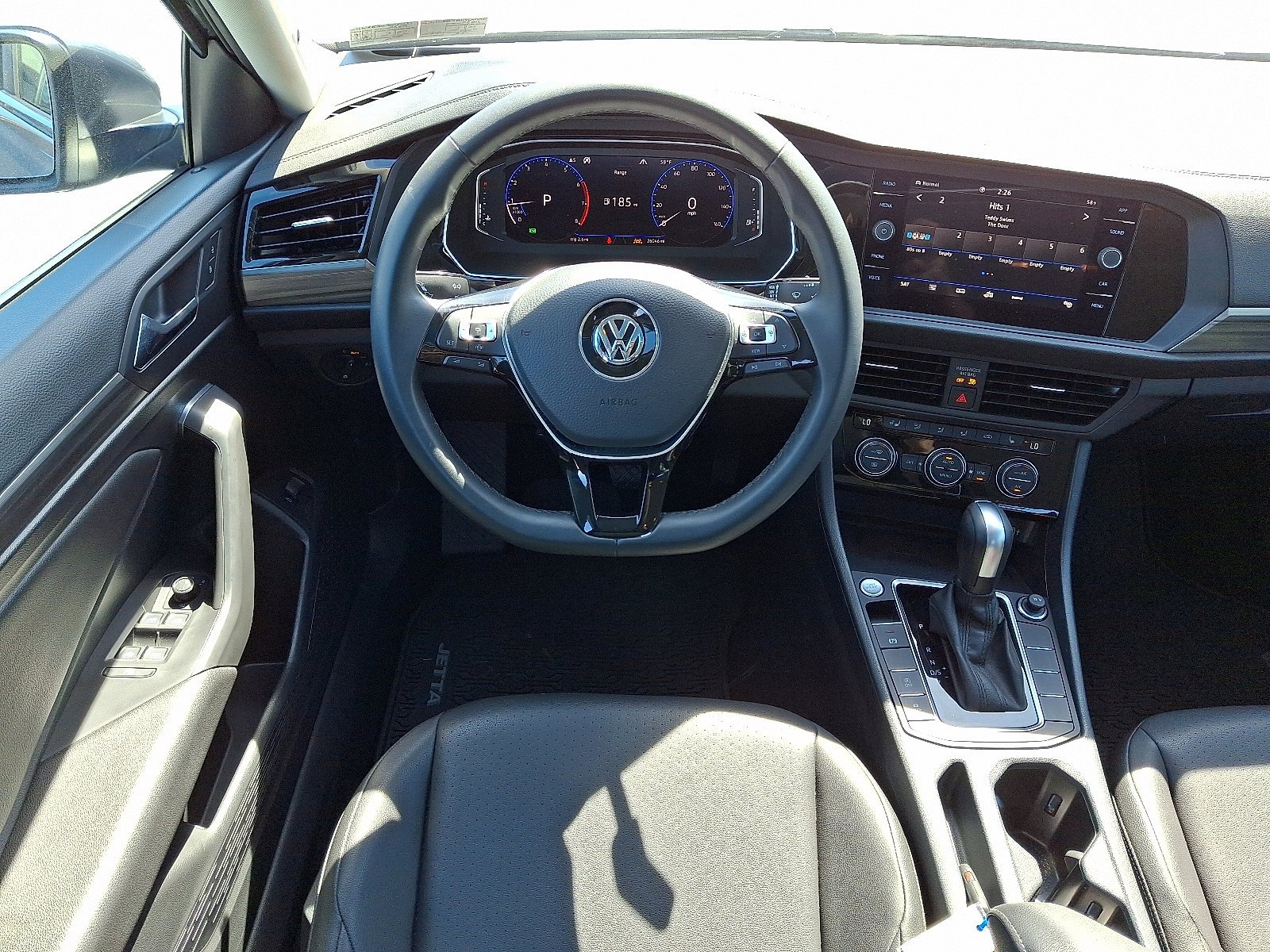 Used 2020 Platinum Gray Metallic Volkswagen SEL image 13