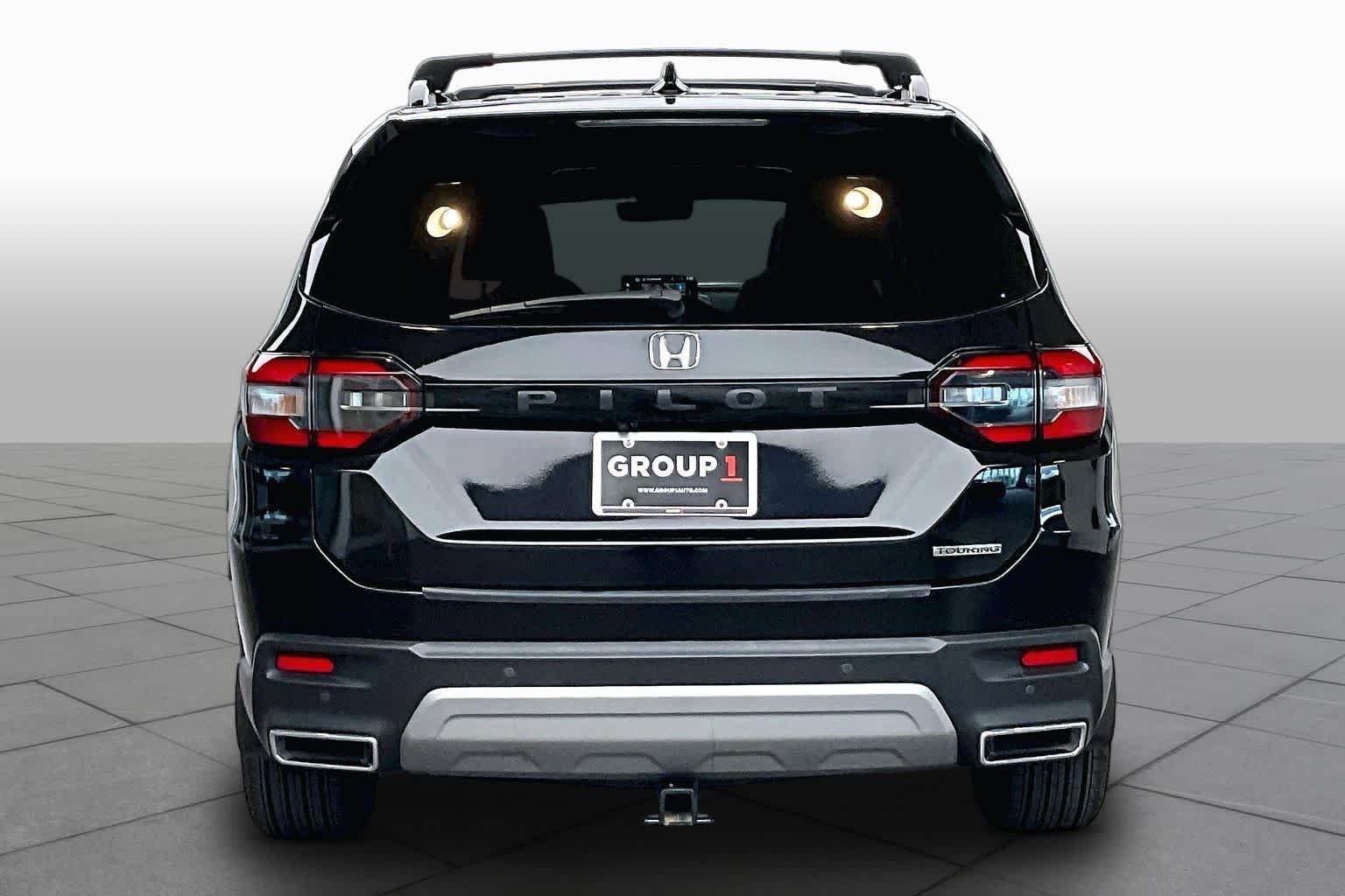 2024 Honda Pilot Touring - Photo 10