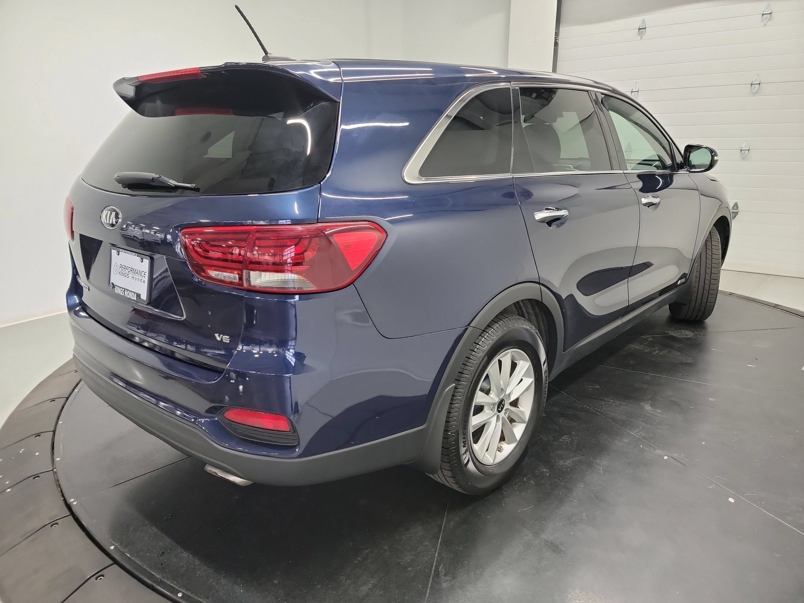 Used 2019 Blaze Blue Kia LX V6 image 8