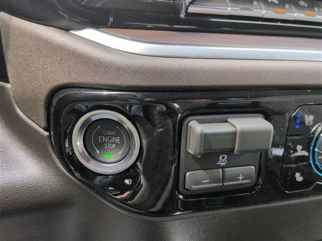2026 GMC Sierra 1500 SLT - Photo 41