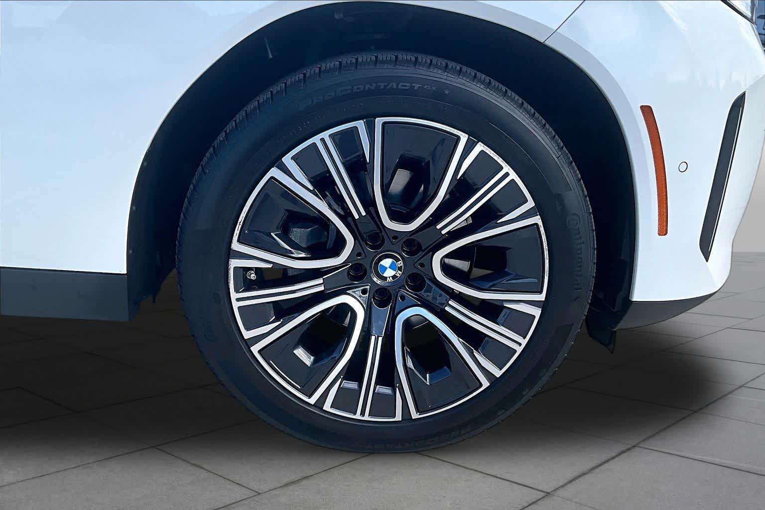 Used 2026 Mineral White Metallic BMW 30 xDrive image 10