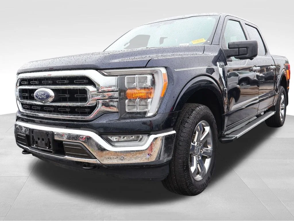 Used 2022 Blue Metallic Ford XLT image 7