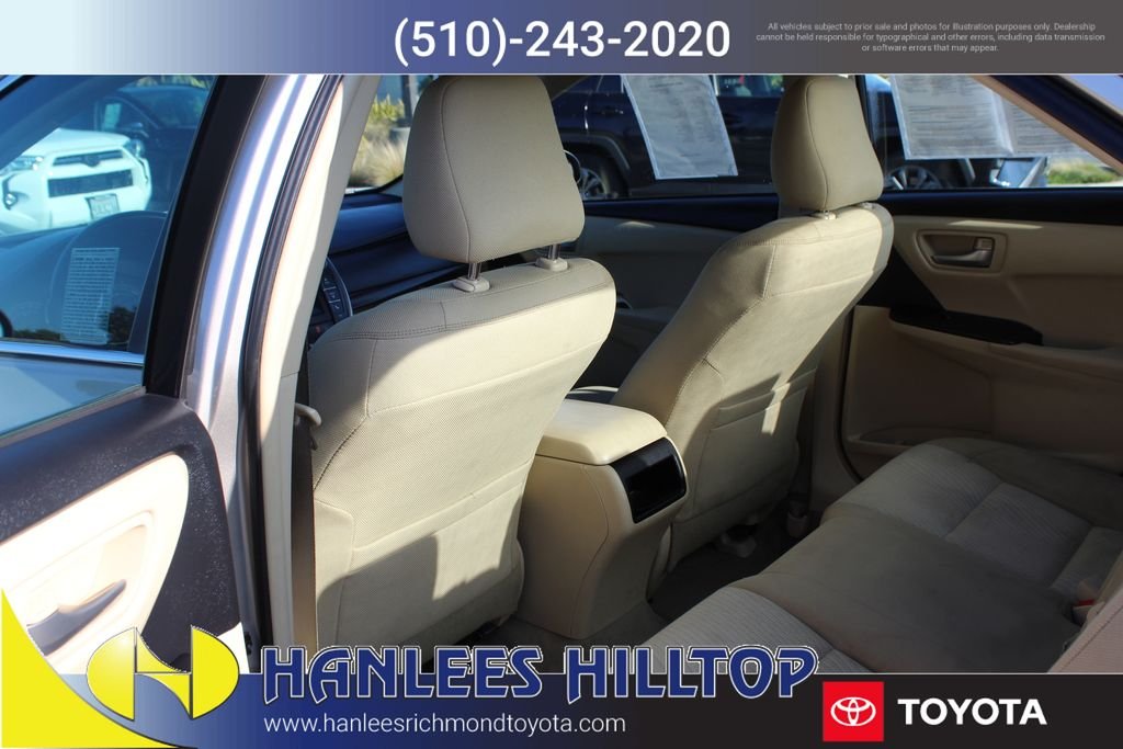 2015 Toyota Camry LE - Photo 15