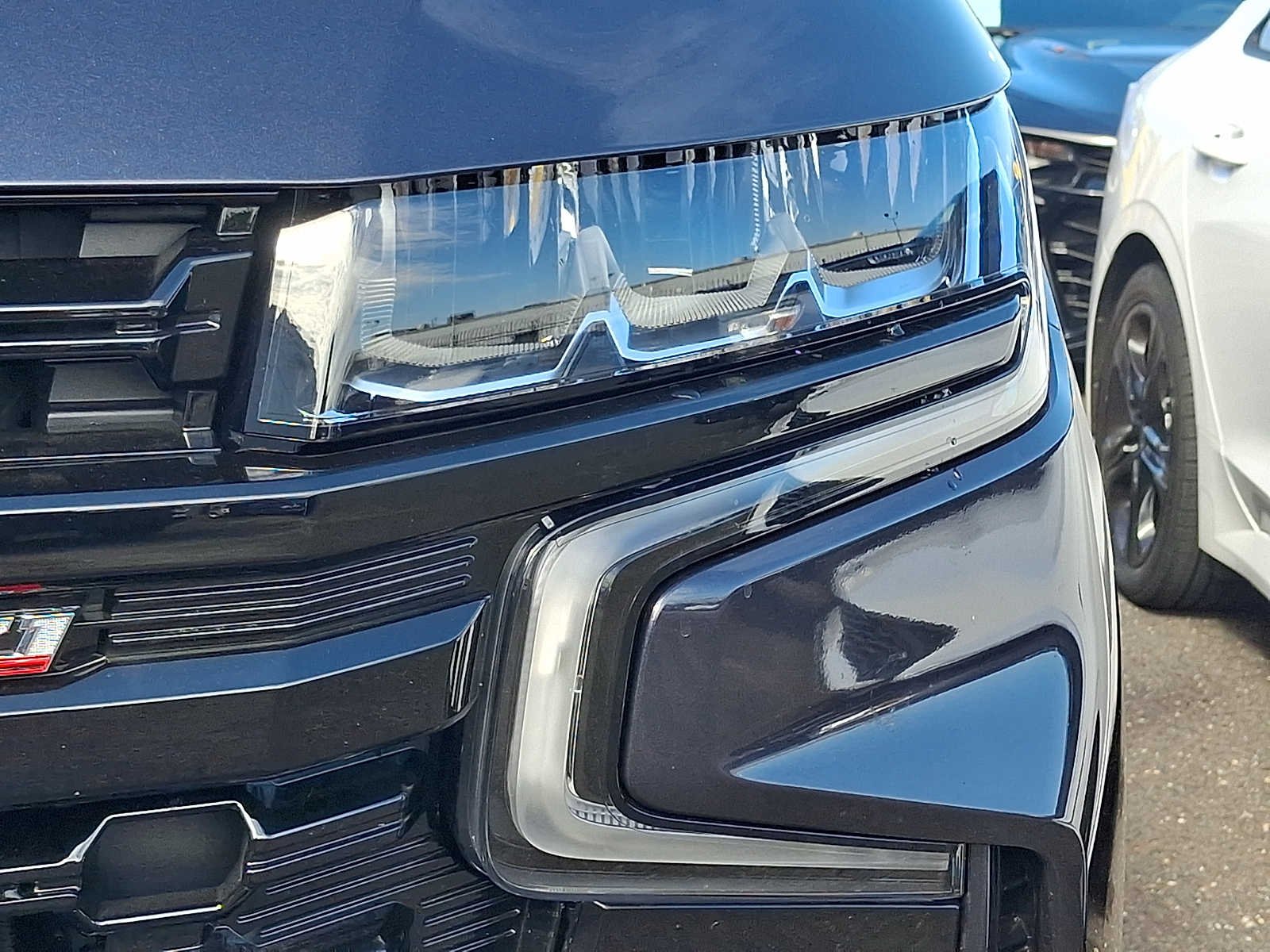 Used 2024 Dark Ash Metallic Chevrolet Z71 image 5