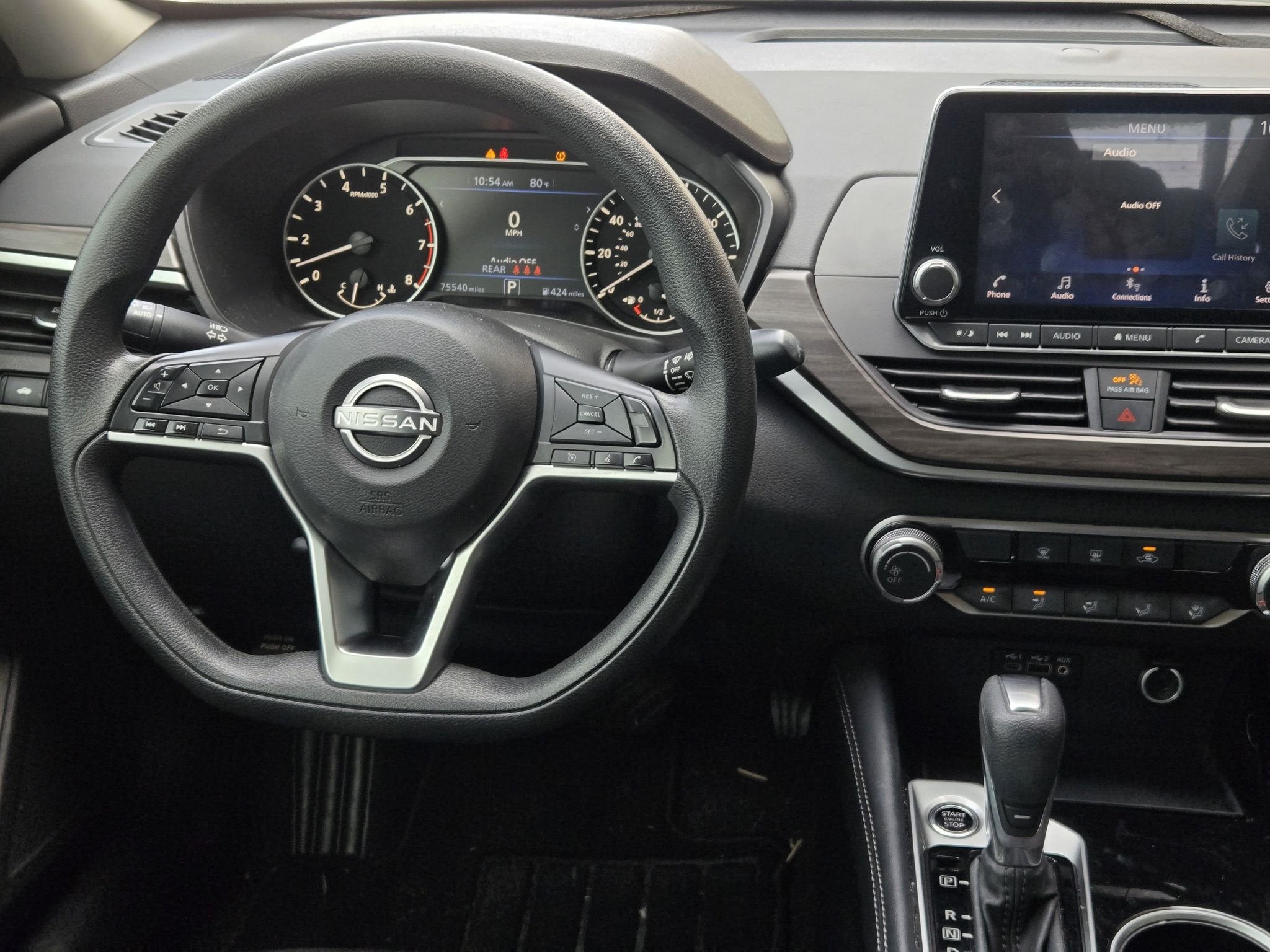 Used 2023 Pearl White Tricoat Nissan 2.5 SV image 26