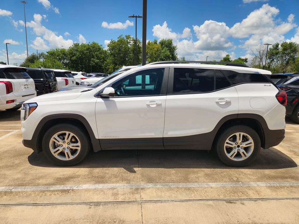 Used 2023 Summit White GMC SLE image 6