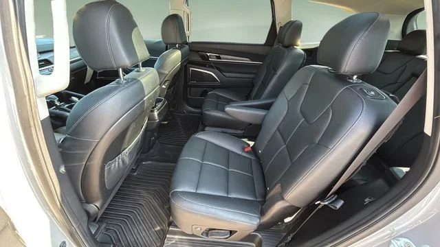 Used 2022 Gray Kia SX image 21