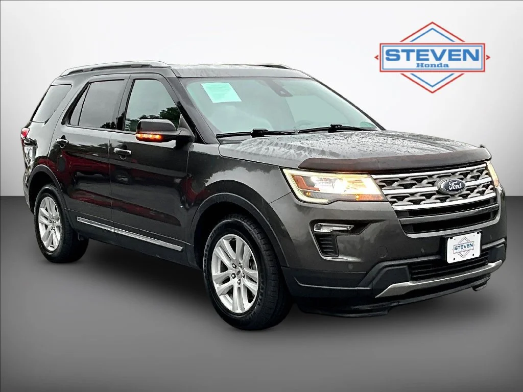 Used 2018 Magnetic Ford XLT image 1