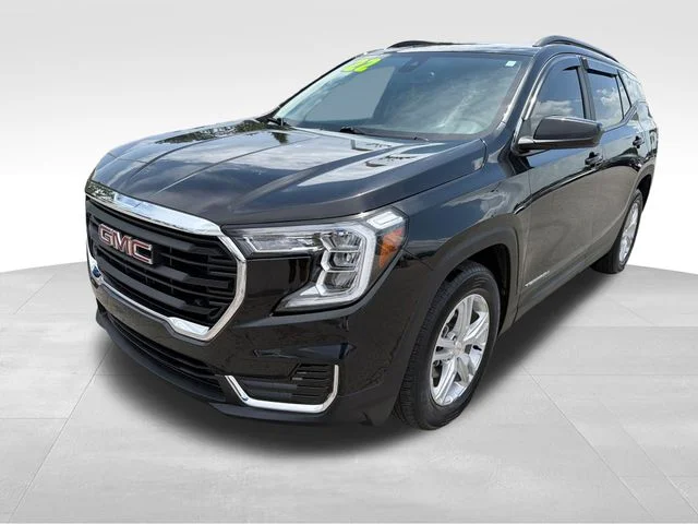 Used 2022 Black GMC SLE image 3