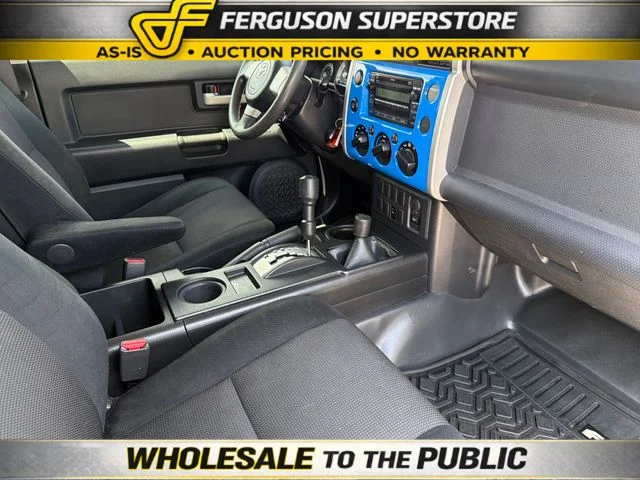 Used 2007 White Toyota Base image 25
