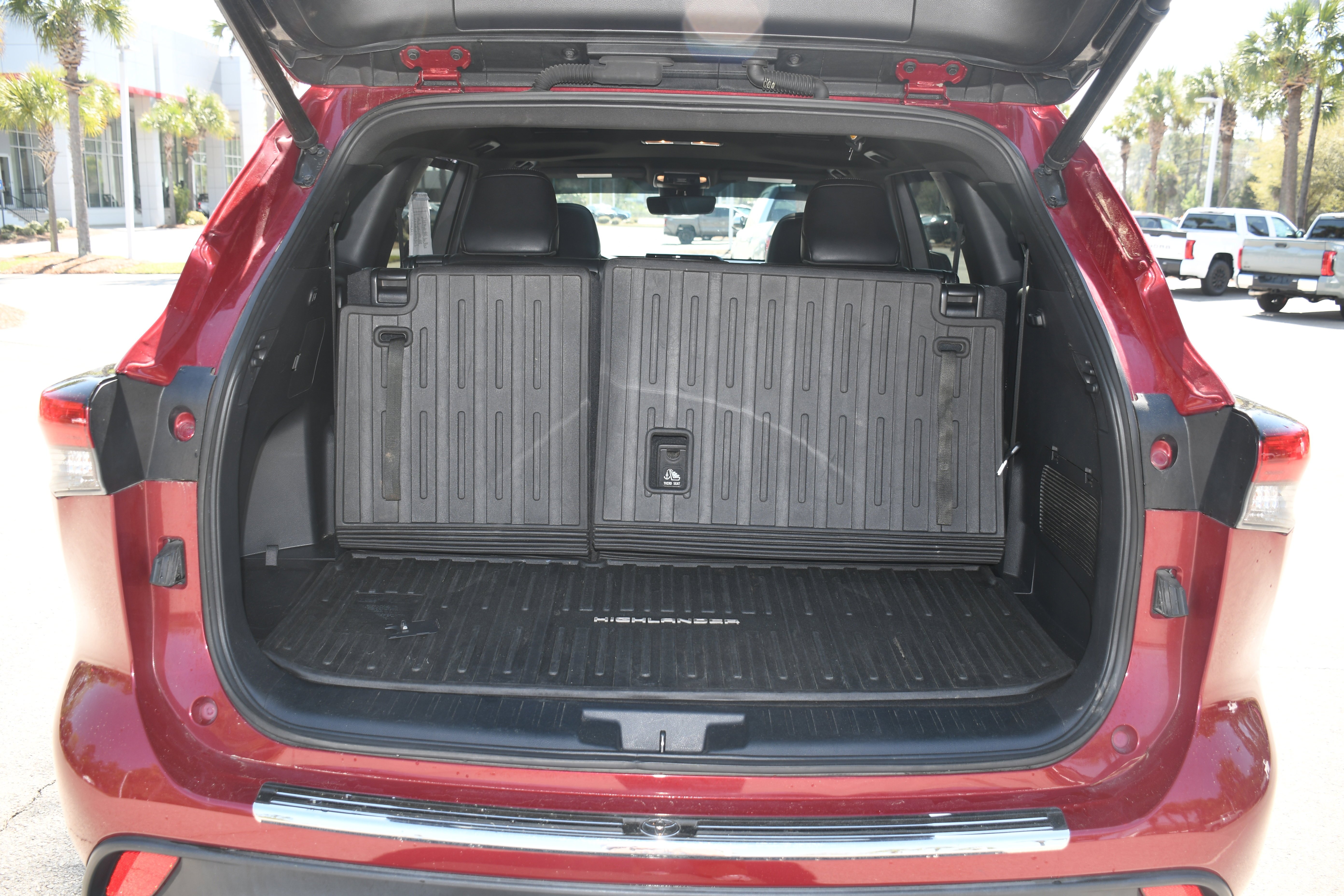 Used 2022 Red Toyota XSE image 17