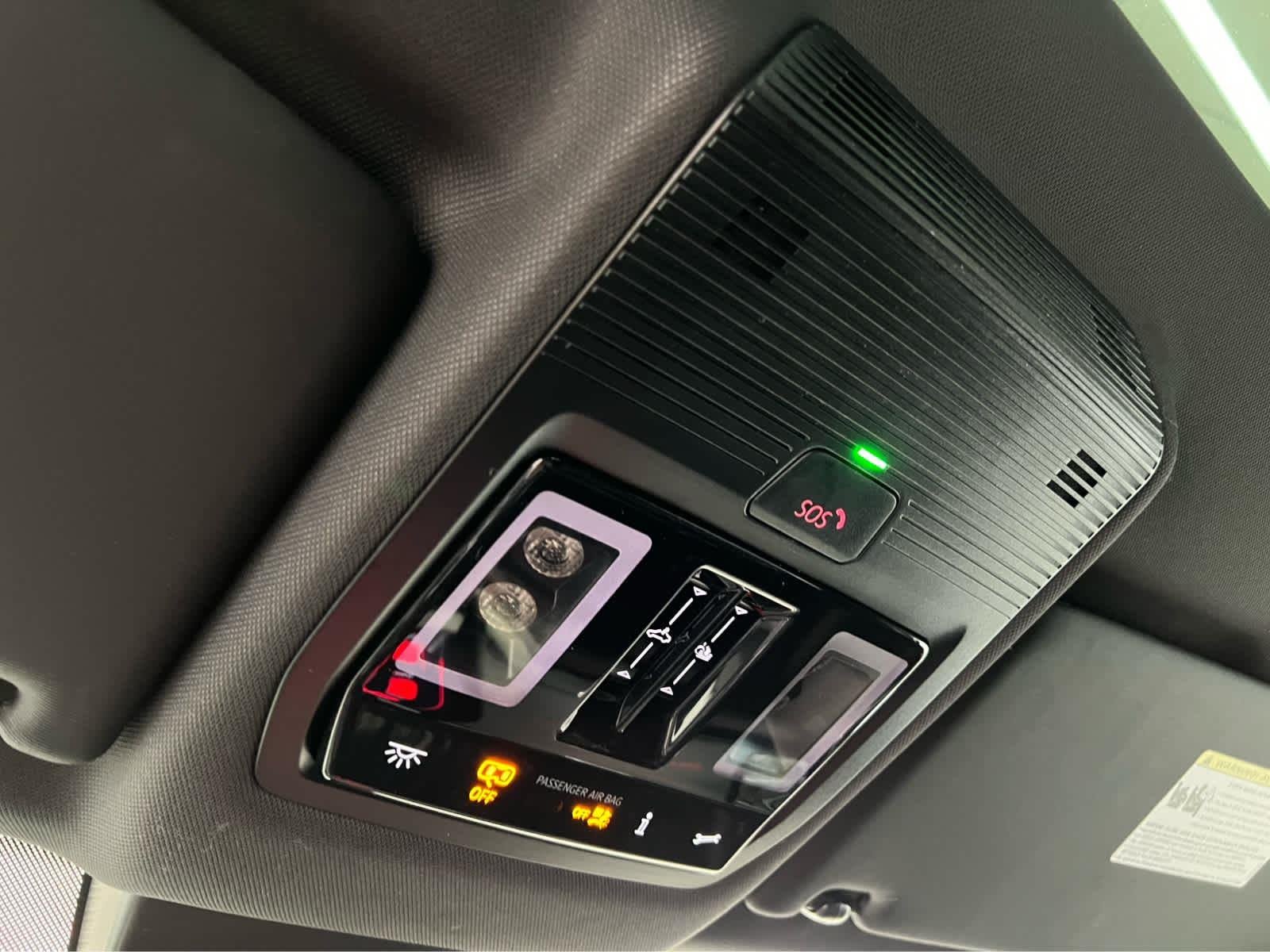 2026 Volkswagen Atlas Cross Sport SEL Premium R-LINE - Photo 23