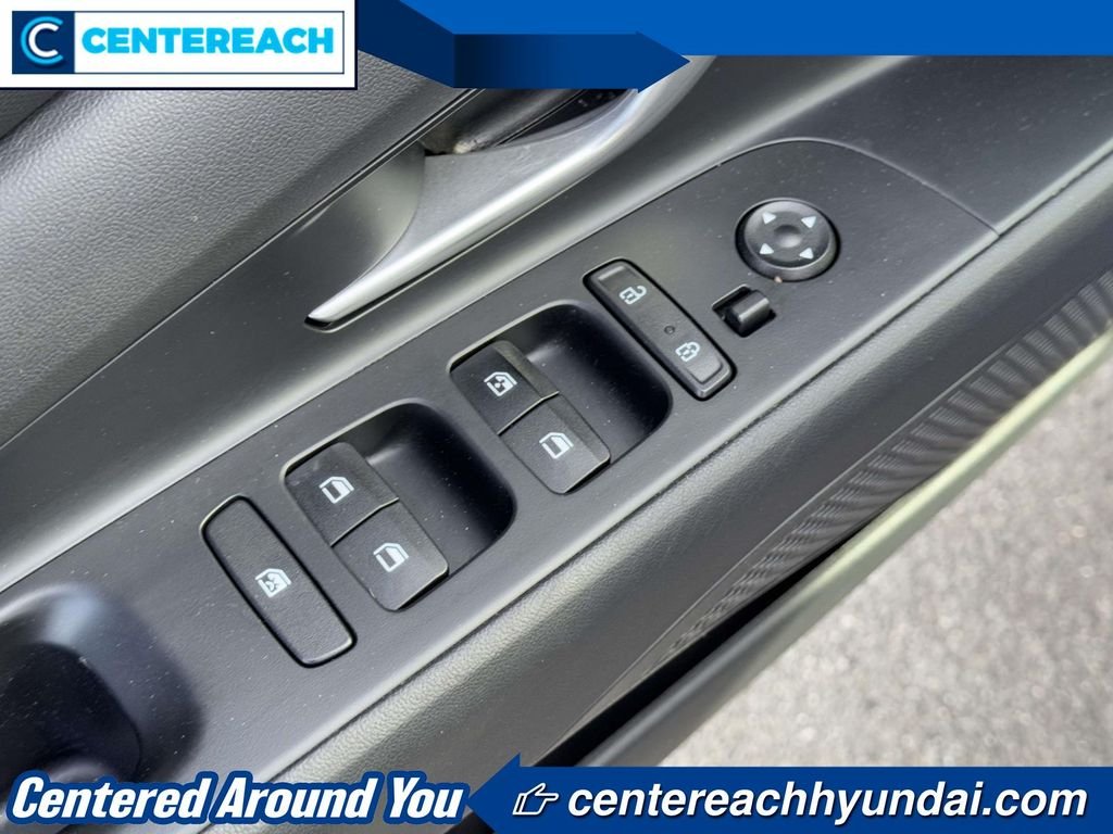 2022 Hyundai Elantra Limited - Photo 15