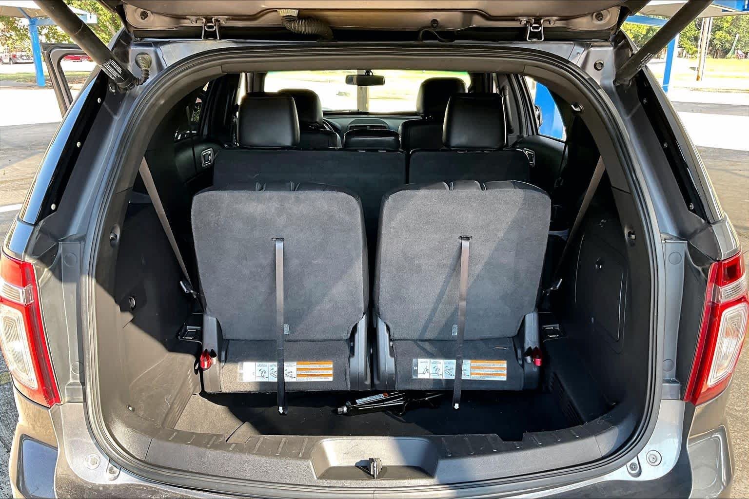 Used 2014 Sterling Gray Metallic Ford XLT image 33