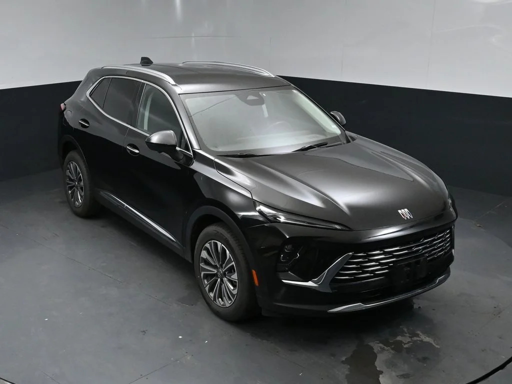 Used 2024 Ebony Twilight Metallic Buick Preferred image 14