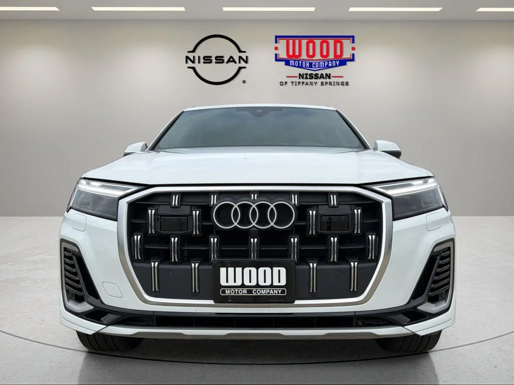 Used 2025 Carrara White Audi 55 Premium image 6