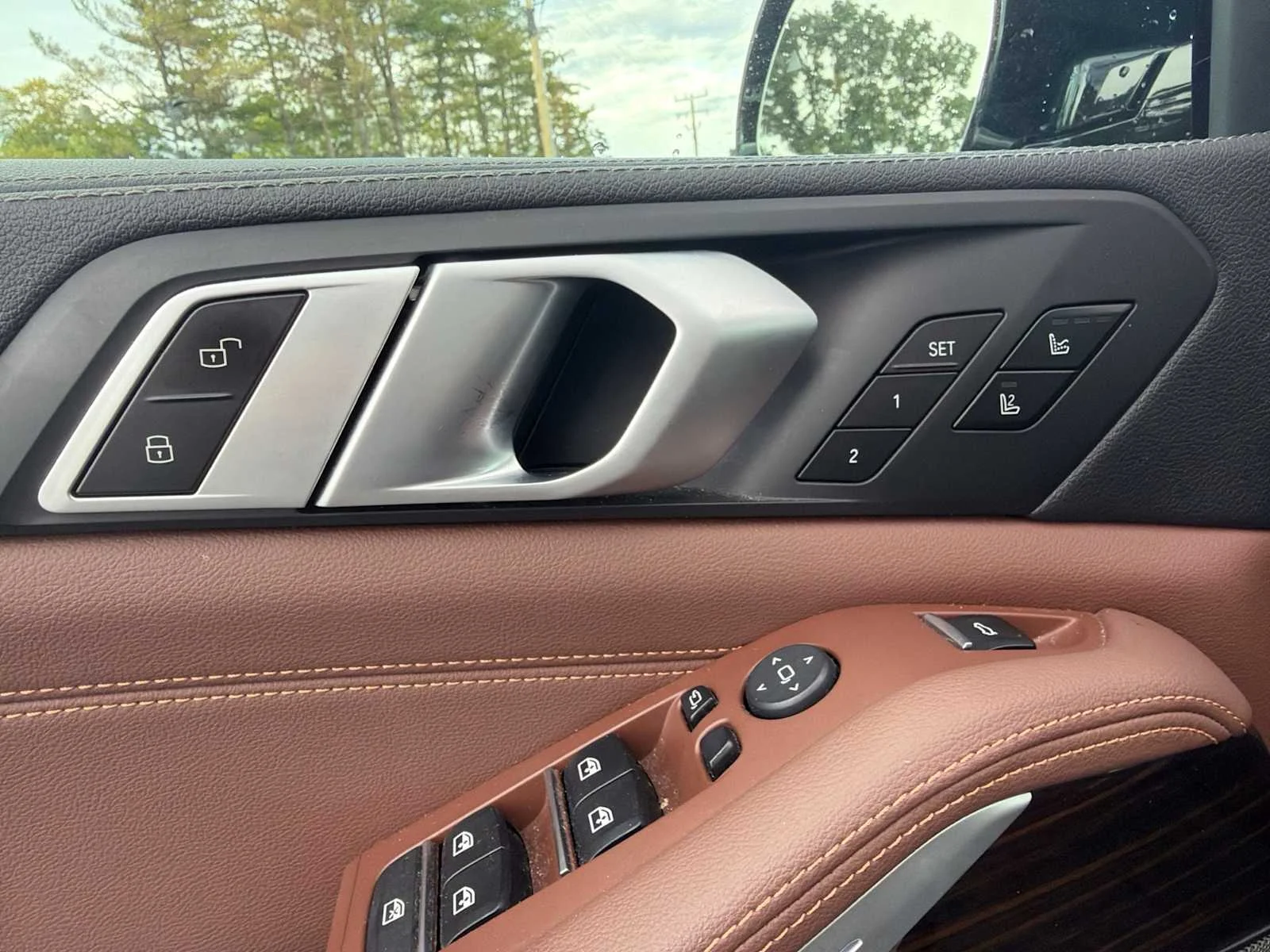Used 2021 Phytonic Blue Metallic BMW xDrive45e image 26