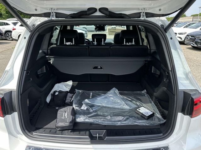 New 2026 Polar White Mercedes-Benz GLB 250 image 14