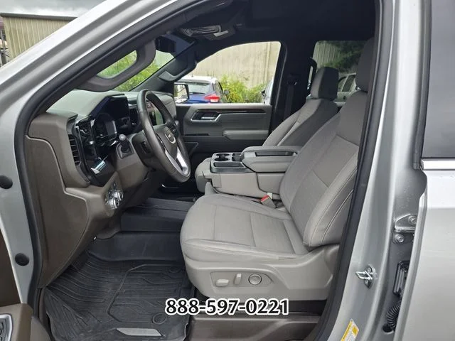 Used 2022 Quicksilver Metallic GMC SLE image 12