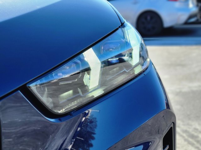 Used 2026 Blue BMW xDrive40i image 9