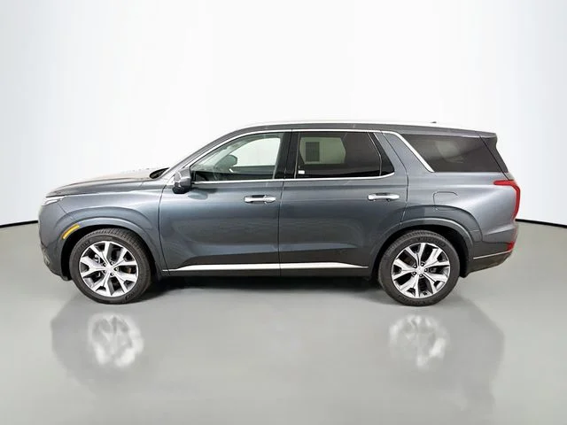 Used 2021 Green Hyundai Limited image 4