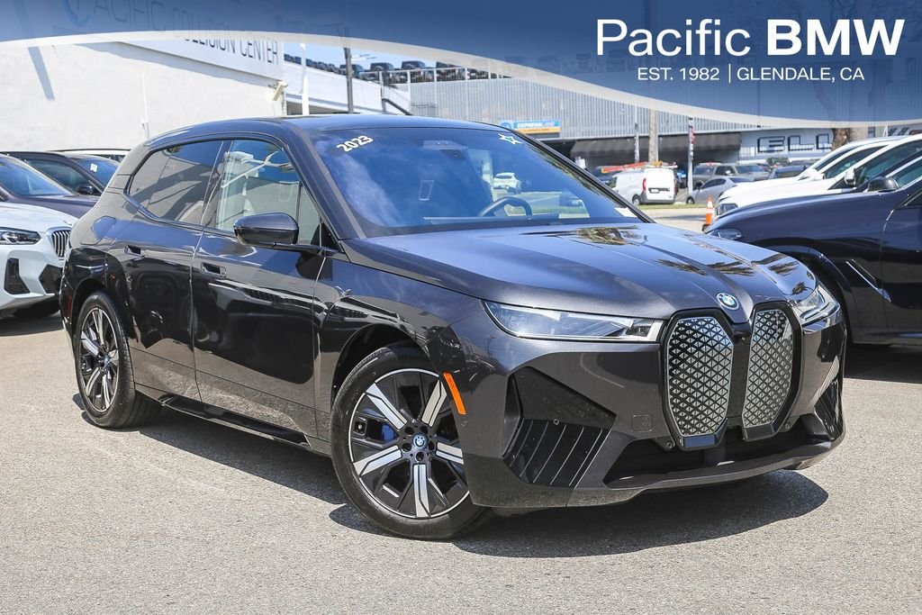 2023 BMW iX xDrive50's photo