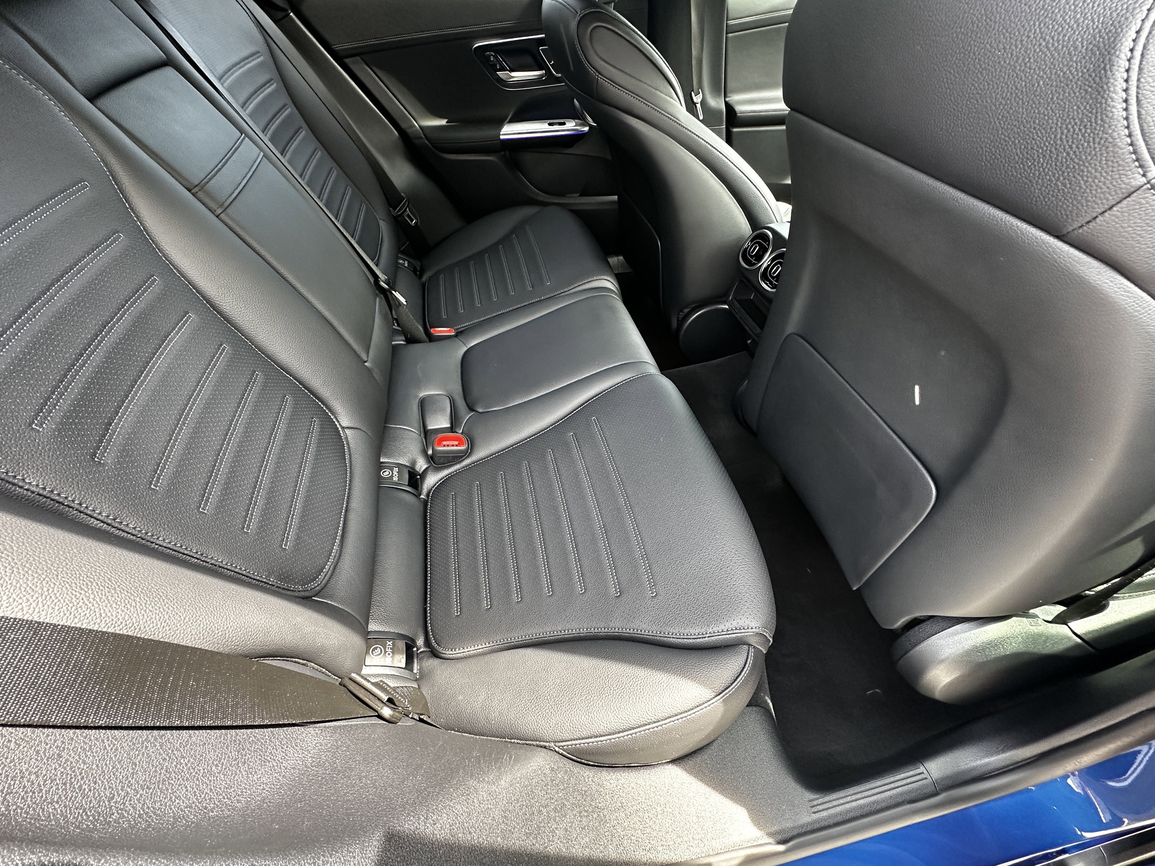 Certified Used 2025 Blue Mercedes-Benz GLC 300 image 18
