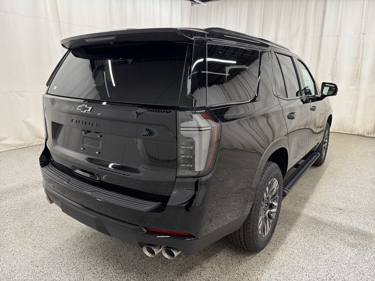 2026 Chevrolet Tahoe Z71 - Photo 8