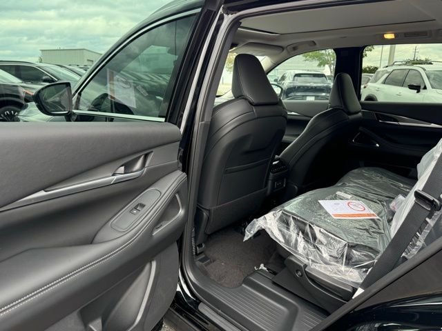 New 2027 MINERAL BLACK INFINITI Luxe FWD image 34