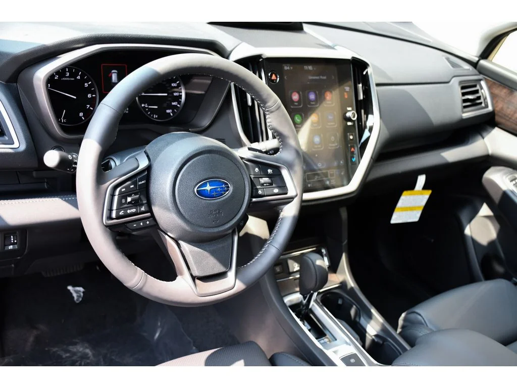 New 2026 CRYSTAL WHITE PEARL Subaru Touring 7-Passenger image 12