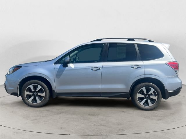 Used 2018 Ice Silver Metallic Subaru 2.5i Premium image 2