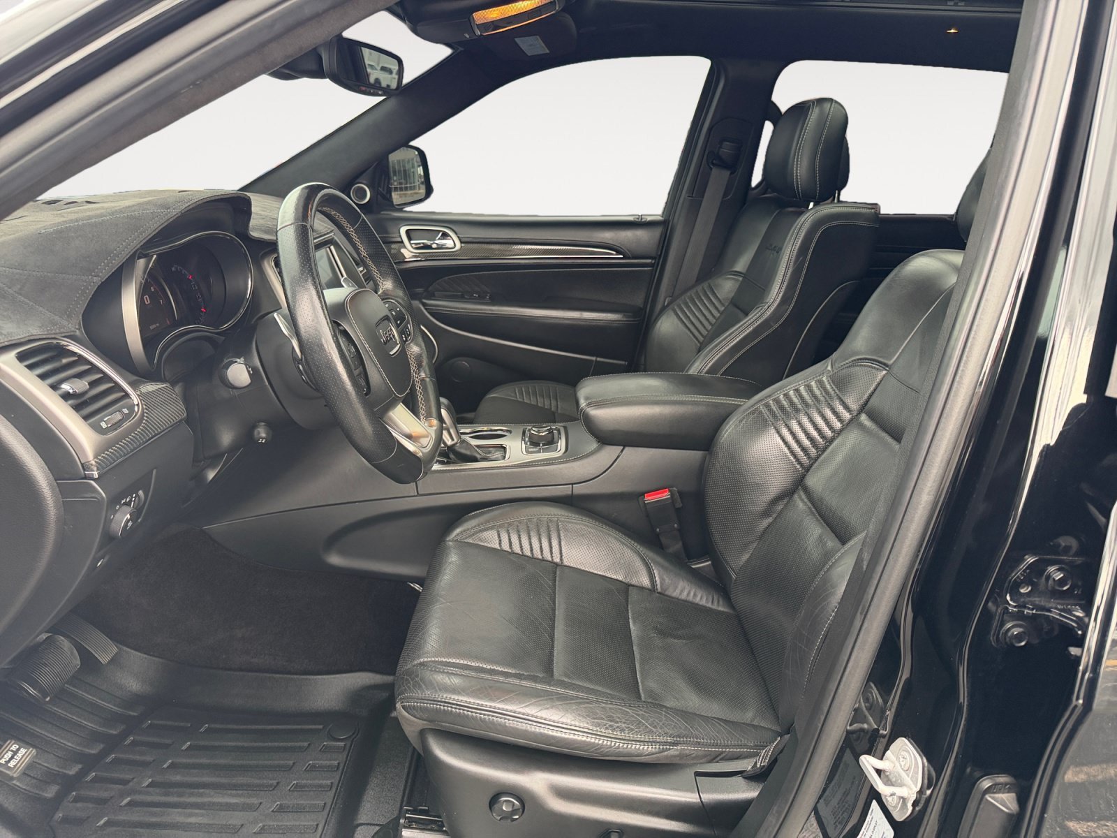Used 2017 Diamond Black Jeep SRT image 17