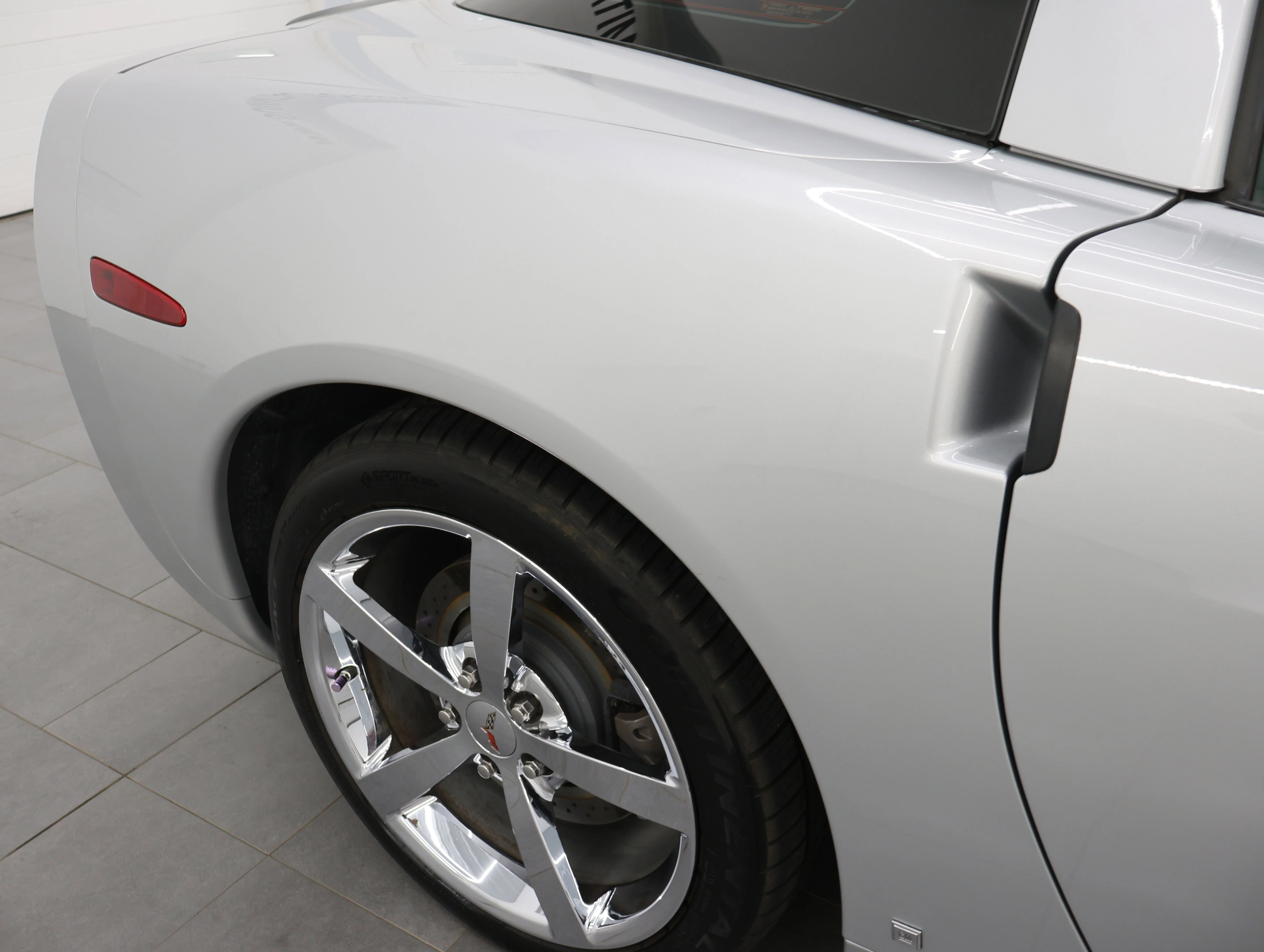 Used 2009 Blade Silver Metallic Chevrolet Base image 22