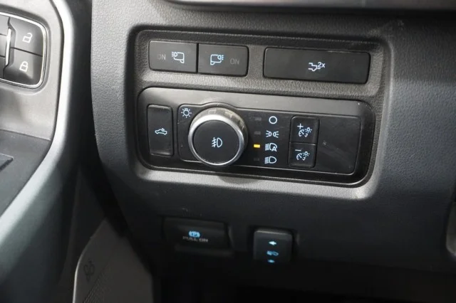 Used 2023 WHITE Ford XL image 16
