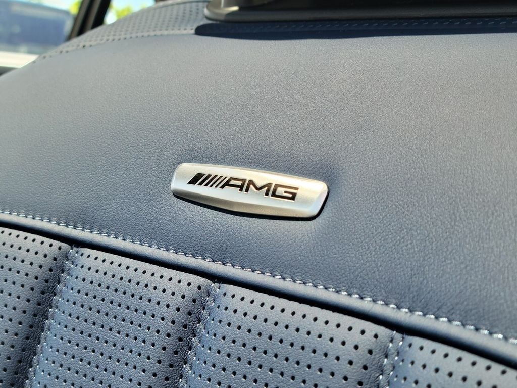 New 2026 MANUFAKTUR Moonlight White Metallic Mercedes-Benz AMG® S 63 E 4MATIC® Sedan image 23