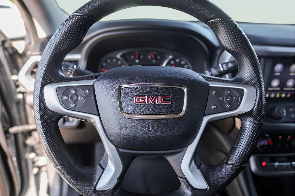 Used 2023 Silver GMC SLE image 14