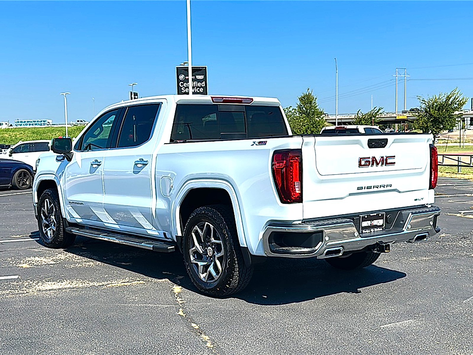 Used 2026 Glacier White Tricoat GMC SLT image 6