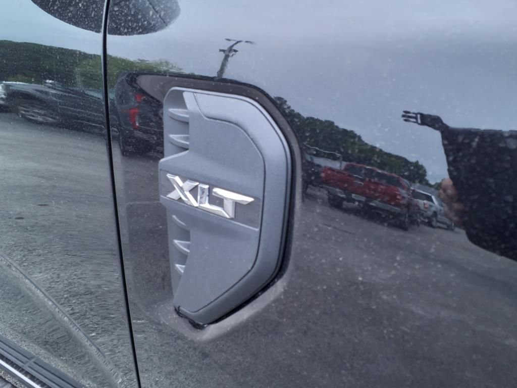 Used 2024 Shadow Black Ford XLT image 8