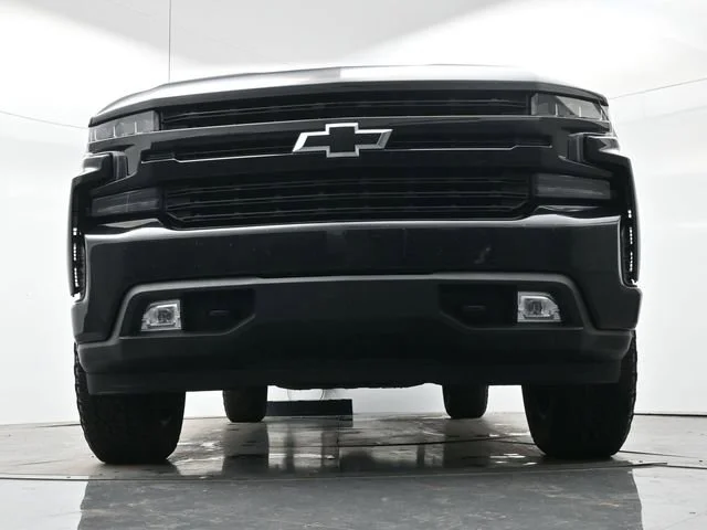 Used 2022 Mosaic Black Metallic Chevrolet RST image 23