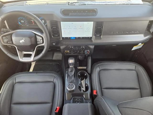 New 2026 Oxford White Ford Badlands® image 37
