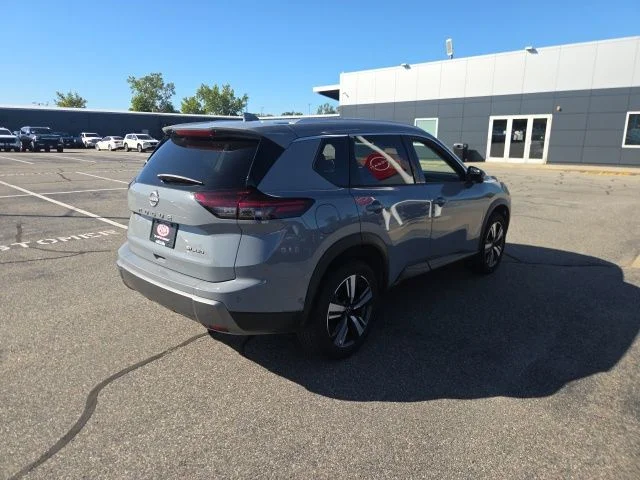 Used 2026 Gray Nissan SL image 5