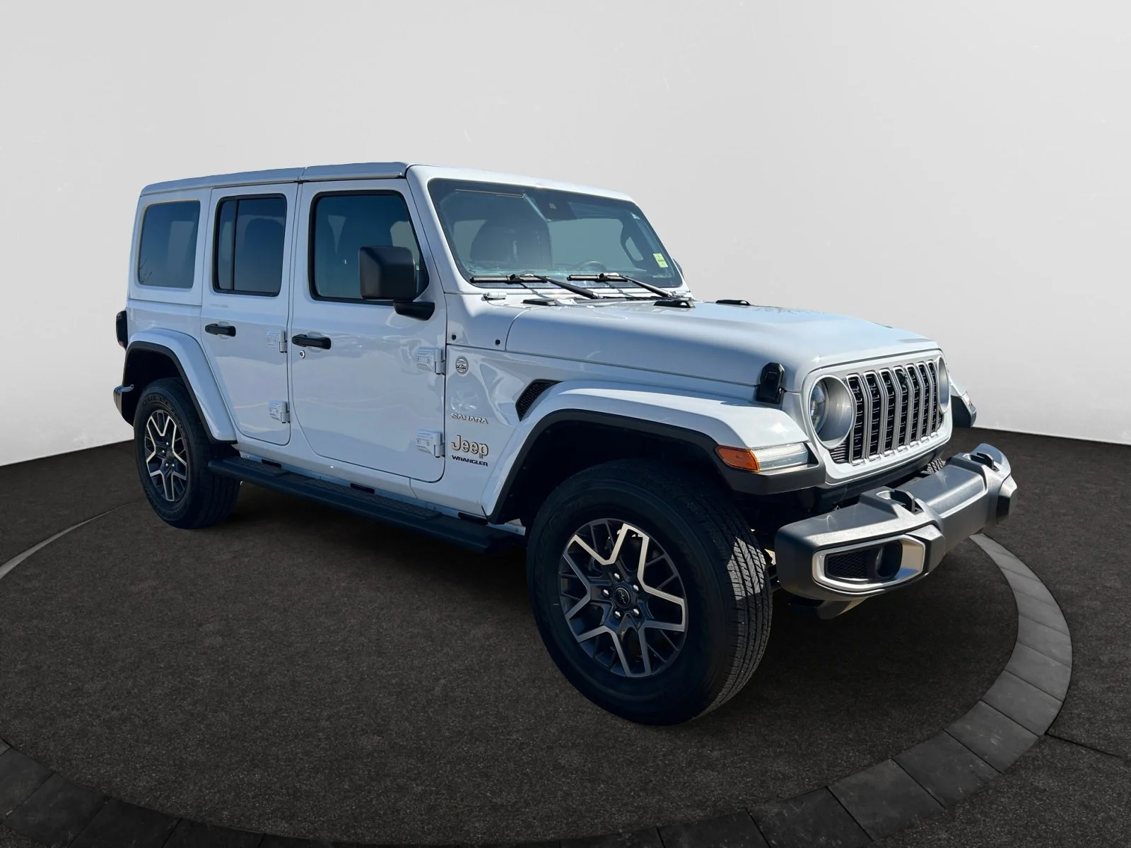 Used 2024 Bright White Jeep SAHARA image 7